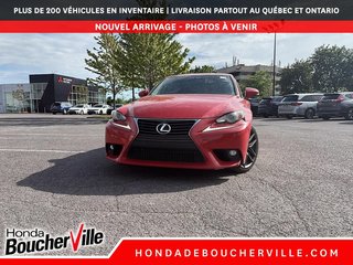 Lexus IS 300  2016 à Terrebonne, Québec - 2 - w320h240px