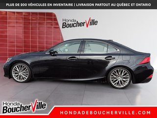 2018 Lexus IS IS 300 in Terrebonne, Quebec - 3 - w320h240px