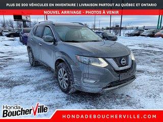 2017 Nissan Rogue SV in Terrebonne, Quebec - 5 - w320h240px