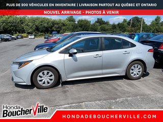 2022 Toyota Corolla LE in Terrebonne, Quebec - 3 - w320h240px