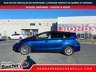 2016 Toyota Prius v in Terrebonne, Quebec - 5 - w320h240px