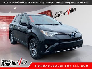 Toyota RAV4 Hybrid XLE 2017 à Terrebonne, Québec - 5 - w320h240px