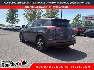2016 Toyota RAV4 LE in Terrebonne, Quebec - 5 - w320h240px