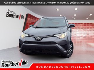 2017 Toyota RAV4 LE in Terrebonne, Quebec - 2 - w320h240px
