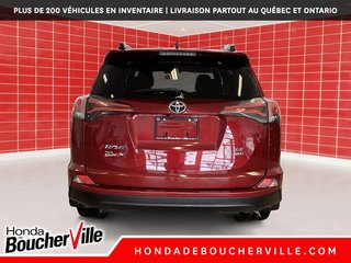 2018 Toyota RAV4 LE in Terrebonne, Quebec - 5 - w320h240px