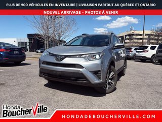 2018 Toyota RAV4 LE in Terrebonne, Quebec - 2 - w320h240px