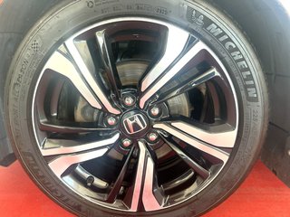 Honda CIVIC TOURING  2016 à Montmagny, Québec - 2 - w320h240px
