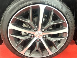 Honda CIVIC TOURING  2022 à Montmagny, Québec - 2 - w320h240px