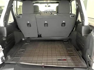 Jeep UNLIMITED SAHARA  2021 à Montmagny, Québec - 5 - w320h240px