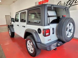2022 Jeep WRANGLER UNLIMITED SPORT in Montmagny, Quebec - 3 - w320h240px