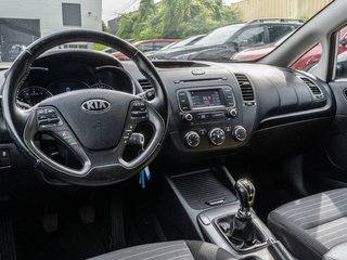 Kia Forte EX**SIÈGES AVANT CHAUFFANTS + CAM DE RECUL 2016 à Charlemagne, Québec - 6 - w320h240px