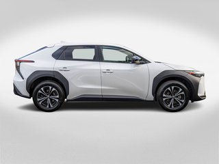 Toyota bZ4X LE **JAMAIS ACCIDENTÉ+CAMÉRA+CARPLAY** 2025 à Charlemagne, Québec - 6 - w320h240px