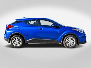2019 Toyota C-HR LE **JAMAIS ACCIDENTÉ+CAMÉRA+CARPLAY** in Charlemagne, Quebec - 6 - w320h240px