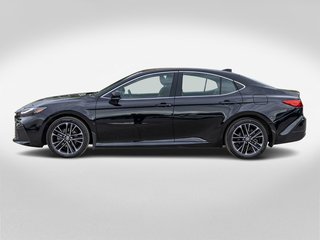 2025 Toyota Camry Hybrid XLE AWD in Charlemagne, Quebec - 3 - w320h240px