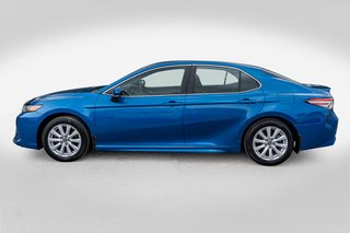 2019 Toyota Camry SE **JAMAIS ACCIDENTÉ+CAMÉRA+MAG+BLUETOOTH** in Charlemagne, Quebec - 3 - w320h240px