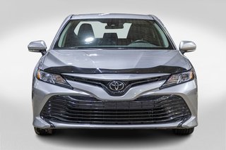 Toyota Camry LE 2020 à Saint-Jérôme, Québec - 2 - w320h240px