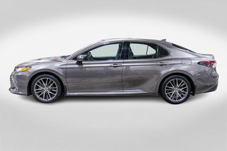 Toyota Camry Hybrid XLE 2021 à Charlemagne, Québec - 3 - w320h240px