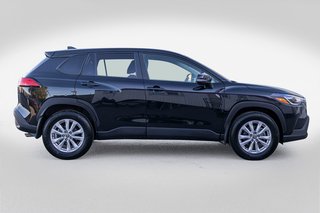 2022 Toyota Corolla Cross LE AWD **JAMAIS ACCIDENTÉ+CARPLAY+CAMÉRA+MAG** in Charlemagne, Quebec - 6 - w320h240px