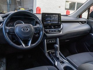 2022 Toyota Corolla Cross LE AWD**JAMAIS ACCIDENTÉ + SIÈGES AVANT CHAUFFANTS in Saint-Jérôme, Quebec - 6 - w320h240px