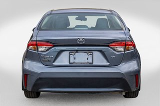 2021 Toyota Corolla LE **JAMAIS ACCIDENTÉ+CARPLAY+SIÈGES CHAUFFANTS** in Charlemagne, Quebec - 5 - w320h240px