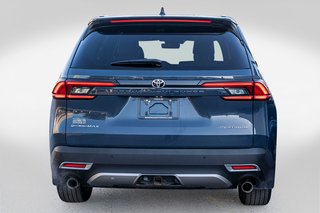 2024 Toyota GRAND HIGHLANDER HYBRIDE PLATINUM MAX **JAMAIS ACCIDENTÉ+CUIR+TOIT PANO** in Charlemagne, Quebec - 5 - w320h240px