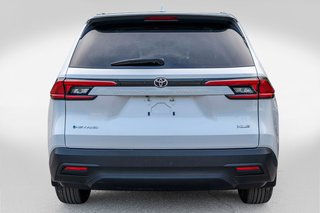 2024 Toyota GRAND HIGHLANDER HYBRIDE XLE **JAMAIS ACCIDENTÉ+CUIR+CARPLAY+CAMÉRA+MAG** in Charlemagne, Quebec - 5 - w320h240px
