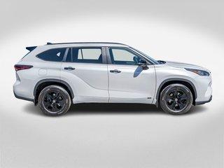 2024 Toyota Highlander Hybride XLE NIGHTSHADE **CUIR+TOIT+MAG NOIR+CARPLAY** in Charlemagne, Quebec - 6 - w320h240px