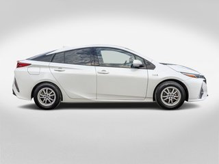 Toyota Prius Prime Upgrade 2020 à Charlemagne, Québec - 6 - w320h240px