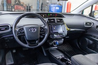 2021 Toyota PRIUS PRIME **HYBRIDE BRANCHABLE**JAMAIS ACCIDENTÉ** in Charlemagne, Quebec - 6 - w320h240px