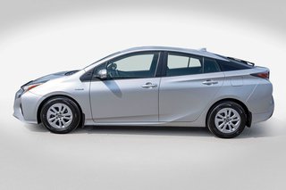 Toyota Prius DÉMARRAGE À BOUTON POUSSOIR+BLUETOOTH+CAMÉRA** 2017 à Charlemagne, Québec - 3 - w320h240px
