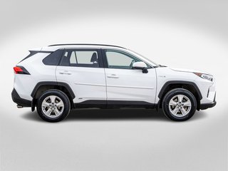 2021 Toyota RAV4 Hybride XLE AWD **JAMAIS ACCIDENTÉ+TOIT+MAG+CAMÉRA** in Charlemagne, Quebec - 6 - w320h240px