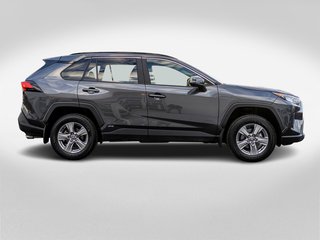 2025 Toyota RAV4 Hybride LE **JAMAIS ACCIDENTÉ+CAMÉRA+CARPLAY** in Saint-Jérôme, Quebec - 6 - w320h240px