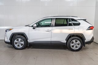 RAV4 XLE AWD **JAMAIS ACCIDENTÉ** TOIT+CAMÉRA DE RECUL 2020 à Charlemagne, Québec - 3 - w320h240px