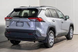 2020 Toyota RAV4 LE AWD+CAMERA+SIÈGES CHAUFFANTS+CARPLAY in Charlemagne, Quebec - 4 - w320h240px