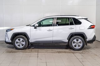 Toyota RAV4 XLE AWD+TOIT+MAG+CARPLAY+SIEGES CHAUFFANTS 2020 à Charlemagne, Québec - 3 - w320h240px