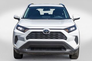 2021 Toyota RAV4 LE AWD **JAMAIS ACCIDENTÉ+CARPLAY+CAMÉRA** in Charlemagne, Quebec - 2 - w320h240px