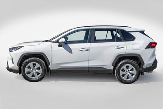 2021 Toyota RAV4 LE AWD **JAMAIS ACCIDENTÉ+CARPLAY+CAMÉRA** in Charlemagne, Quebec - 3 - w320h240px
