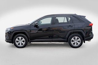 2021 Toyota RAV4 LE **JAMAIS ACCIDENTÉ+CARPLAY+SIÈGES CHAUFFANTS** in Charlemagne, Quebec - 3 - w320h240px