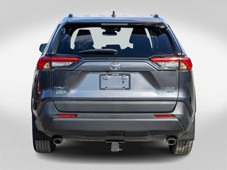 2021 Toyota RAV4 XLE AWD **JAMAIS ACCIDENTÉ+CARPLAY+TOIT+MAG** in Charlemagne, Quebec - 5 - w320h240px