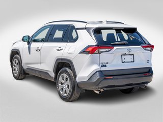 2021 Toyota RAV4 LE AWD **JAMAIS ACCIDENTÉ+CARPLAY+CAMÉRA** in Saint-Jérôme, Quebec - 4 - w320h240px