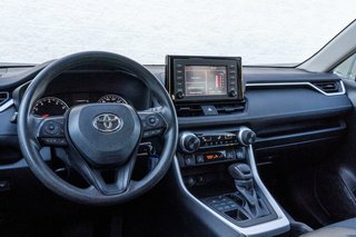2022 Toyota RAV4 LE AWD **JAMAIS ACCIDENTÉ+CARPLAY+CAMÉRA** in Charlemagne, Quebec - 6 - w320h240px