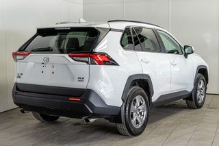 Toyota RAV4 XLE 2023 à Charlemagne, Québec - 4 - w320h240px