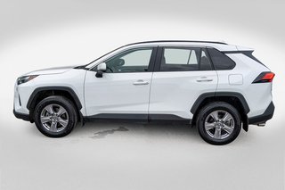 2023 Toyota RAV4 XLE AWD **JAMAIS ACCIDENTÉ** CARPLAY+CAMÉRA+MAG** in Charlemagne, Quebec - 3 - w320h240px