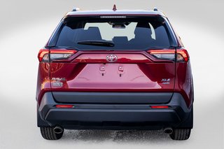 2023 Toyota RAV4 XLE AWD **JAMAIS ACCIDENTÉ** CARPLAY+CAMÉRA+MAG** in Charlemagne, Quebec - 5 - w320h240px