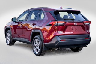 2023 Toyota RAV4 XLE AWD **JAMAIS ACCIDENTÉ** CARPLAY+CAMÉRA+MAG** in Charlemagne, Quebec - 4 - w320h240px