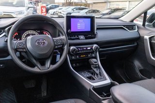 2023 Toyota RAV4 LE AWD **JAMAIS ACCIDENTÉ+CARPLAY+CAMÉRA** in Charlemagne, Quebec - 6 - w320h240px