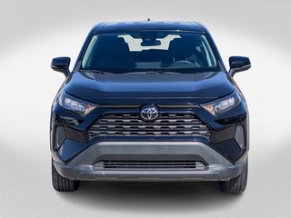 2023 Toyota RAV4 LE AWD**JAMAIS ACCIDENTÉ + SIÈGES AVANT CHAUFFANTS in Charlemagne, Quebec - 2 - w320h240px