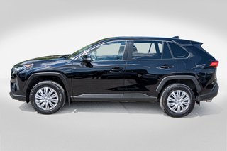 2024 Toyota RAV4 LE AWD **JAMAIS ACCIDENTÉ+CARPLAY+CAMÉRA** in Charlemagne, Quebec - 3 - w320h240px