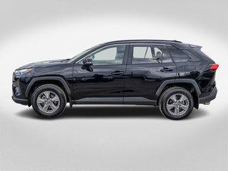 Toyota RAV4 XLE 2025 à Saint-Jérôme, Québec - 3 - w320h240px