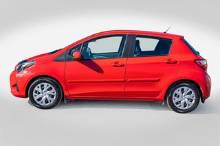 Toyota Yaris Hatchback LE 2019 à Charlemagne, Québec - 3 - w320h240px